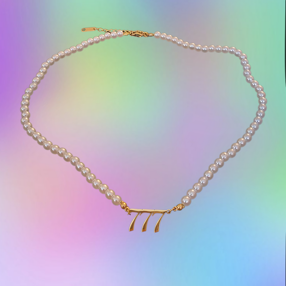 
            
                Load image into Gallery viewer, 777 Pearl Choker
            
        