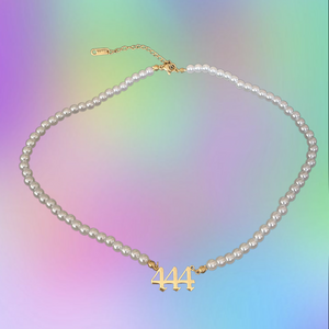 444 Pearl Choker
